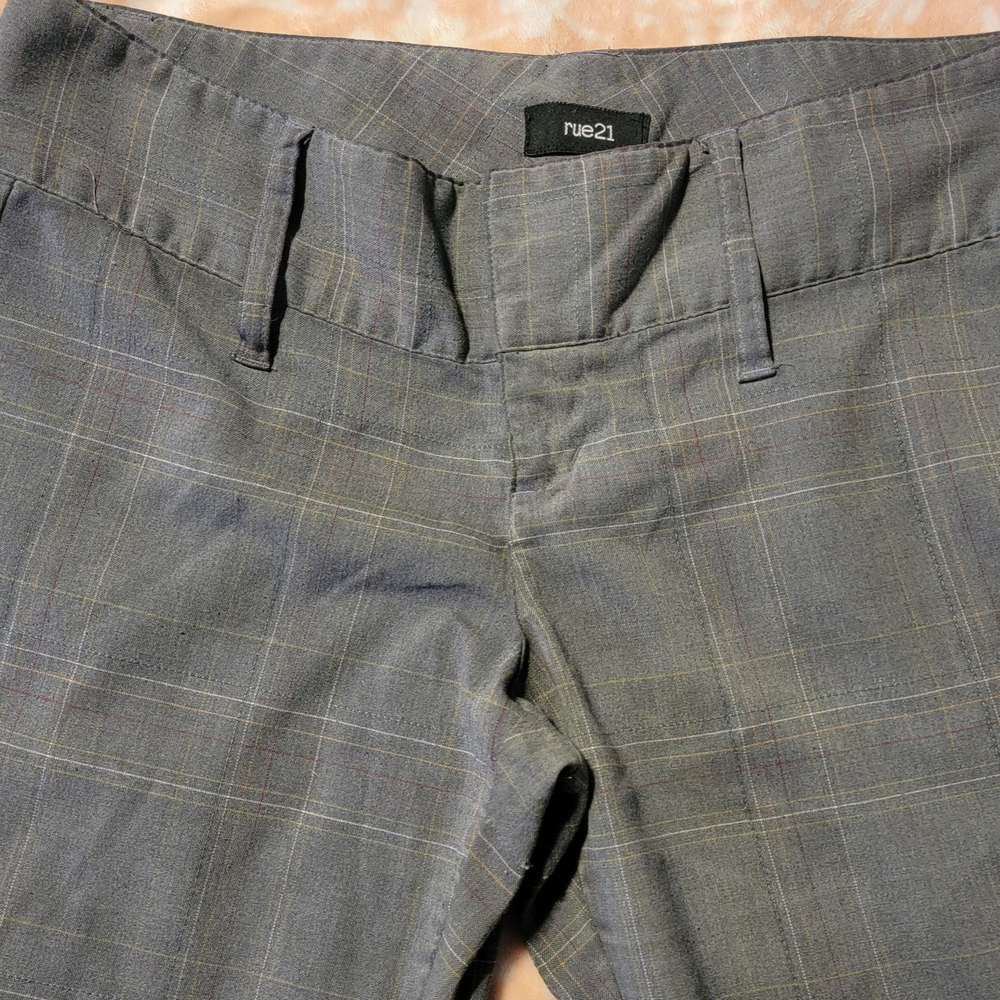 Women's Rue21 Gray Plaid Dress Pants